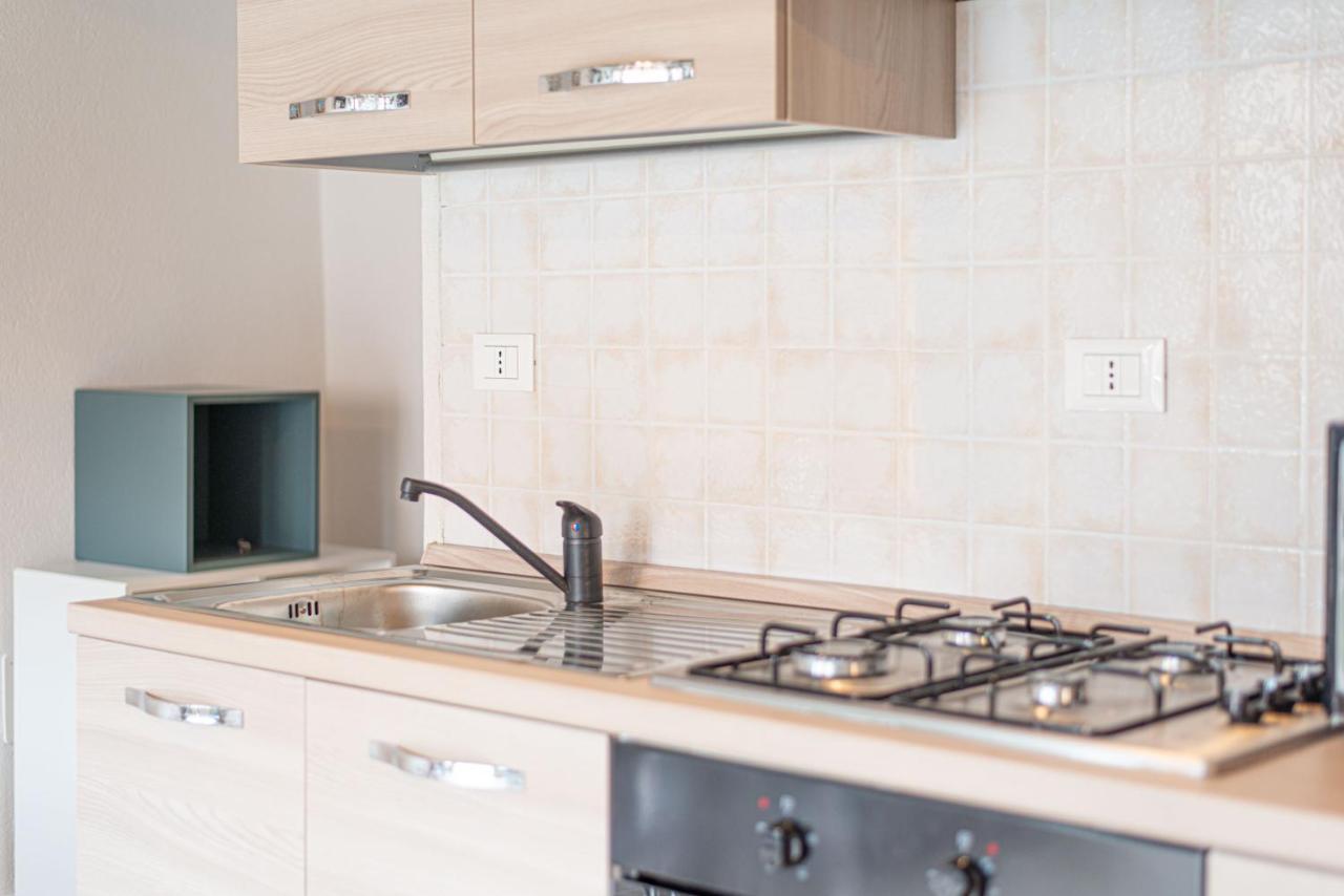 Ca' Leoncino - Venice Canal Front Apartment Экстерьер фото